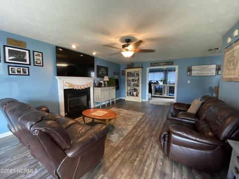 313 Trappers Rd, Hubert, NC 28539 photo 5