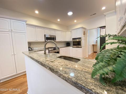 446 Captain Beam Blvd, Hampstead, NC 28443 photo 6