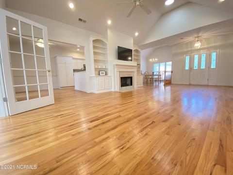 446 Captain Beam Blvd, Hampstead, NC 28443 photo 4