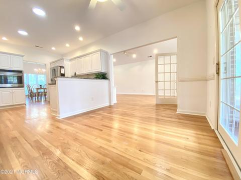446 Captain Beam Blvd, Hampstead, NC 28443 photo 5