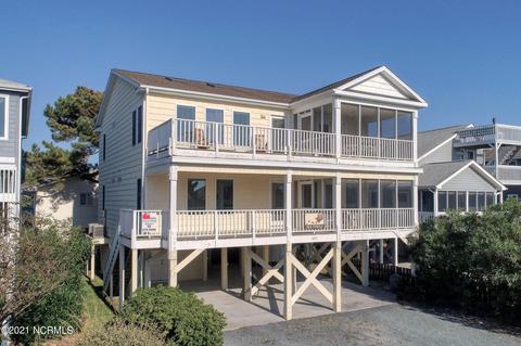 403 28th St, Sunset Beach, NC 28468 photo 2