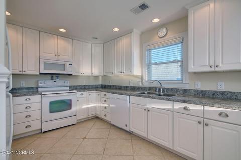 403 28th St, Sunset Beach, NC 28468 photo 27