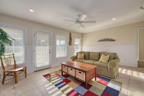 403 28th St, Sunset Beach, NC 28468 photo 8