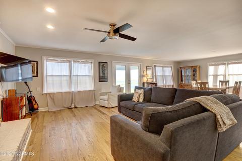 114 Broadview Ln, Hampstead, NC 28443 photo 29