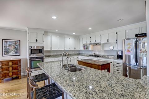 114 Broadview Ln, Hampstead, NC 28443 photo 19