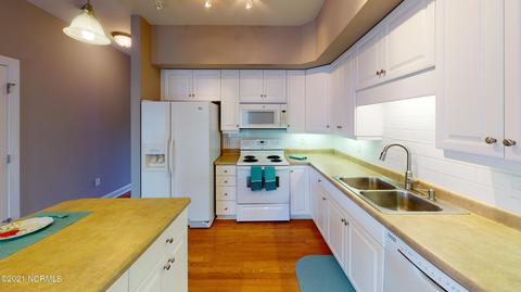 300 Lighthouse Ln #D3, Cedar Point, NC 28584 photo 5