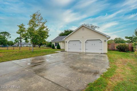 404 Dayrell Dr, Hubert, NC 28539 photo 3