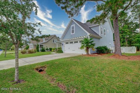 104 N Brig Dr, Hampstead, NC 28443 photo 3