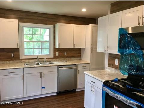 206 Puller Dr, Jacksonville, NC 28540 photo 11