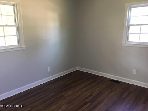 206 Puller Dr, Jacksonville, NC 28540 photo 18