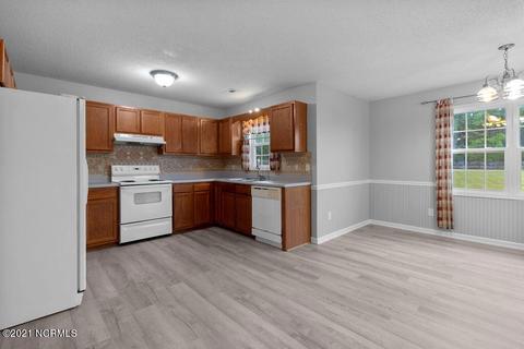 102 Byrum Run, Hubert, NC 28539 photo 7