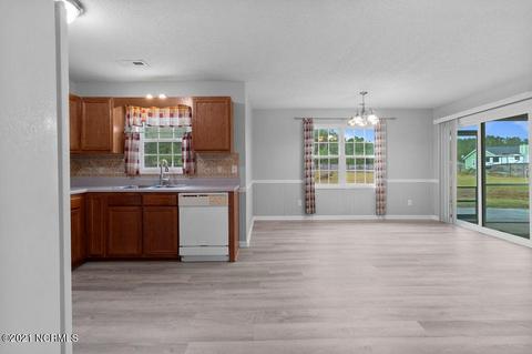 102 Byrum Run, Hubert, NC 28539 photo 5