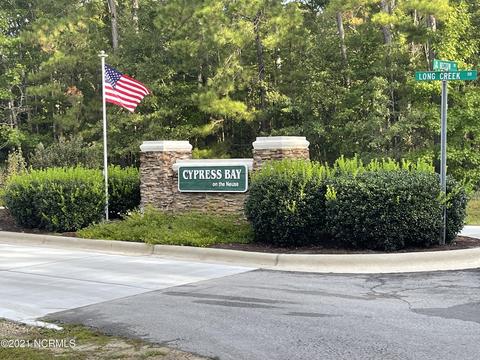206 Long Creek Dr, Havelock, NC 28532