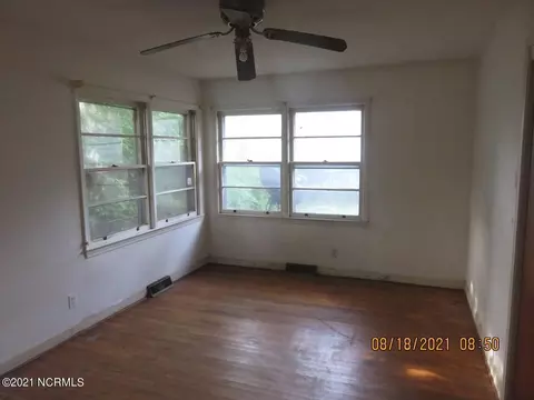 705 E Washington Ave, Kinston, NC 28501 photo 7