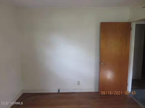 705 E Washington Ave, Kinston, NC 28501 photo 6