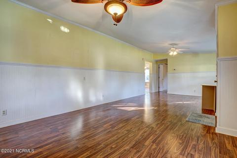 812 Mast Ct, Hampstead, NC 28443 photo 7