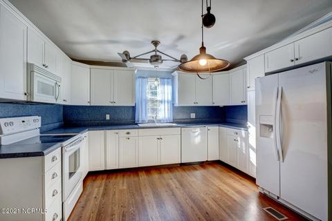 812 Mast Ct, Hampstead, NC 28443 photo 8