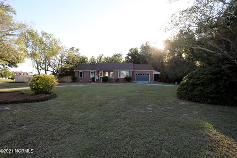 123 Leslie Dr, Hubert, NC 28539 photo 1