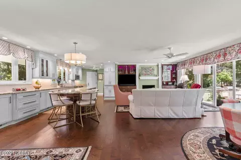 Dining - 240 Mckenzie Rd W, Pinehurst, NC 28374 photo 2 of 4