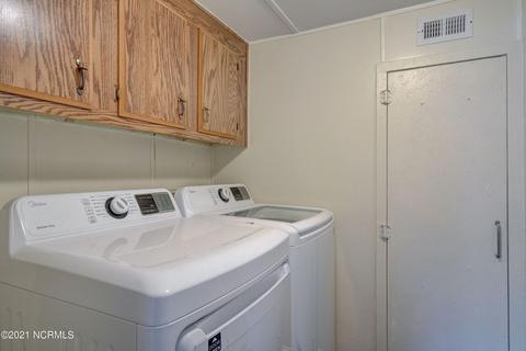 403 Woodside Dr, Hampstead, NC 28443 photo 14