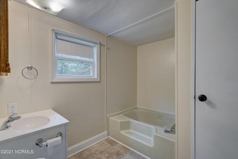 403 Woodside Dr, Hampstead, NC 28443 photo 28