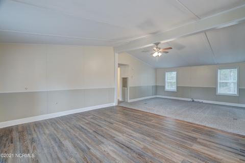 403 Woodside Dr, Hampstead, NC 28443 photo 3