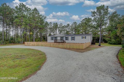 403 Woodside Dr, Hampstead, NC 28443 photo 1