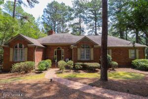 35 Abington Dr, Pinehurst, NC 28374 photo 1
