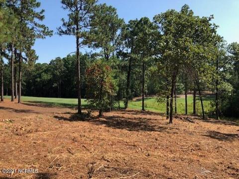 24 Cumberland Dr, Pinehurst, NC 28374 photo 2