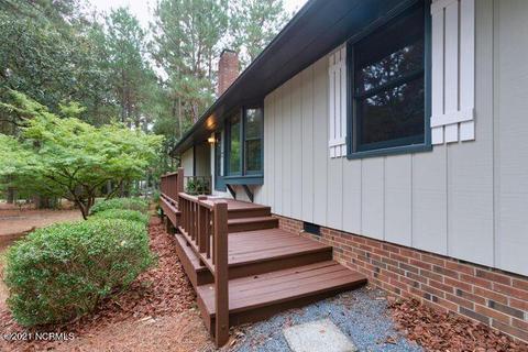 110 Primrose Cir, West End, NC 27376 photo 2
