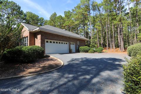 11 Northam Ct, Pinehurst, NC 28374 photo 2