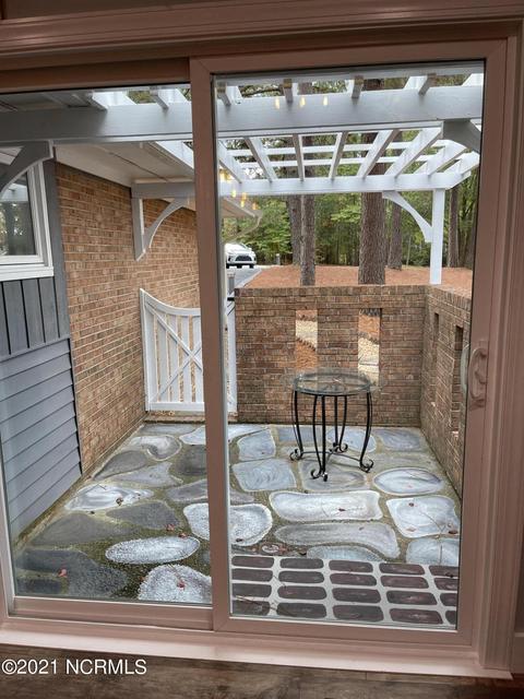159 Edgewater Dr, West End, NC 27376 photo 4
