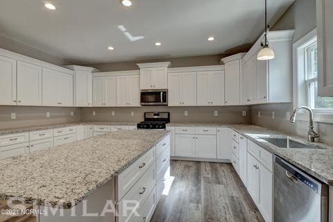 2489 Hoover Rd, Hampstead, NC 28443 photo 11