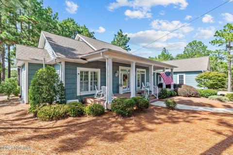 194 Longleaf Dr, West End, NC 27376 photo 6
