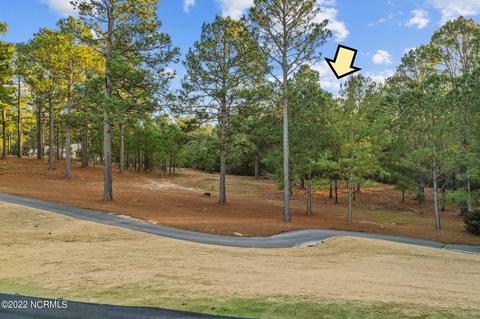 18 Ridgeland St, Pinehurst, NC 28374 photo 2