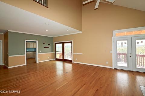 694 Cedar Pt, Vass, NC 28394 photo 4