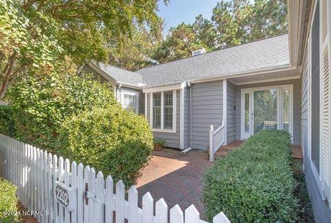 2202 Cabot Cir, Pinehurst, NC 28374 photo 3