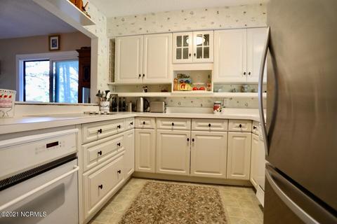 10 Pine Tree Rd #203, Pinehurst, NC 28374 photo 2