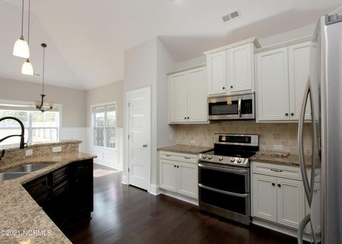 1372 Washington Acres Rd, Hampstead, NC 28443 photo 17