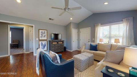 137 Holly Tree Ln, Hampstead, NC 28443 photo 5