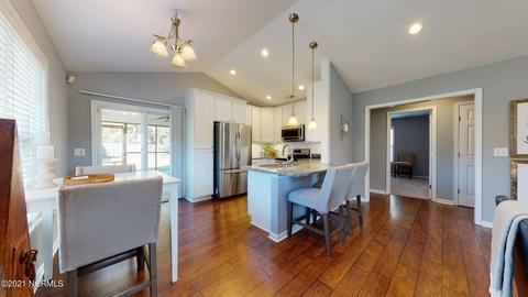 137 Holly Tree Ln, Hampstead, NC 28443 photo 6