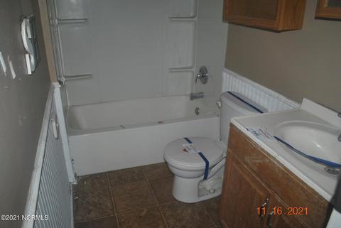 435 Richlands Loop Rd, Richlands, NC 28574 photo 9
