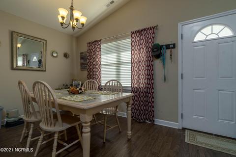 206 Brice Ct, Hubert, NC 28539 photo 8