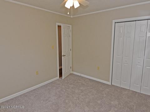 329 Masters Ln, Hampstead, NC 28443 photo 11