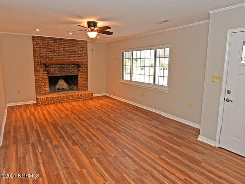 329 Masters Ln, Hampstead, NC 28443 photo 8
