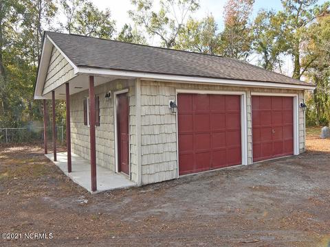 329 Masters Ln, Hampstead, NC 28443 photo 21