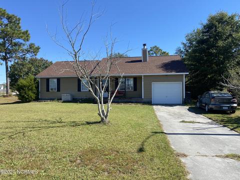 401 Cascade Ct, Hubert, NC 28539 photo 1