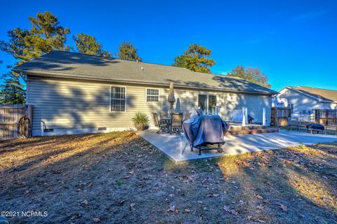 1419 Hylan Ave, Hamlet, NC 28345 photo 17