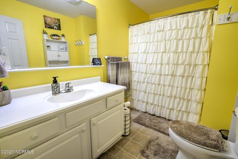 1419 Hylan Ave, Hamlet, NC 28345 photo 12