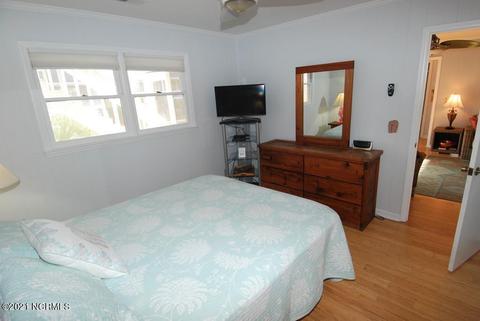 431 30th St, Sunset Beach, NC 28468 photo 9